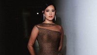 Raisa Andriana menjawab kekepoan netizen terkait waktu gabut alias gak lagi ngapa-ngapain. Beres-beres rumah, ujarnya dilihat di YouTube Vindes, Kamis (30/4/2026). (Foto: dok Instagram raisa6690)