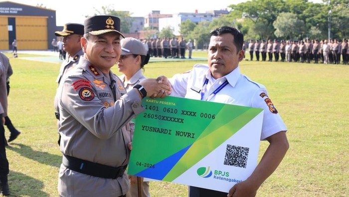 Sebanyak 268 P3K dan THL Polda Riau mendapatkan BPJS Ketenagakerjaan.