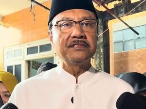 Video: Bantuan Kemensos untuk Keluarga Korban Tewas Tabrakan Kereta Bekasi