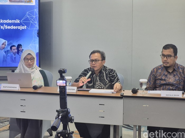 Toni Toharudin