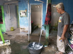 Air Sumur Warga Srandakan Bantul Bau-Berbusa, Diduga Tercemar Limbah SPPG