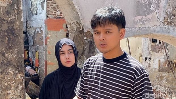 Anisa Rahma dan suami Anindito Dwis di rumahnya Anisa Rahma dan suami Anindito Dwis di rumahnya