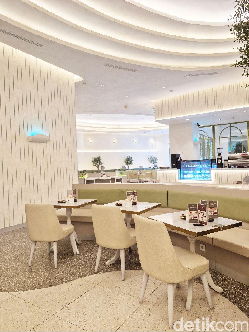 Dear Clio Cafe di Kuningan City Mall.