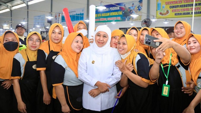 Gubernur Jawa Timur Khofifah Indar Parawansa.
