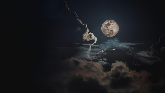 Ilustrasi Bulan Purnama