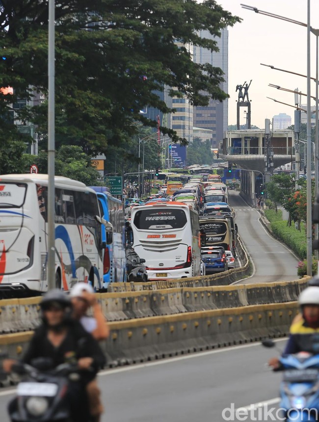 Imbas Mayday, Layanan TransJakarta Sempat Ditutup Sementara