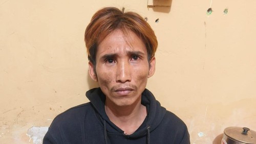 Iwan Sudrajat ditangkap polisi terkait kasus begal payudara di Kecamatan Utan, Kabupaten Sumbawa, NTB, pada Kamis (30/4/2026). (Foto: Dok. Polsek Utan)