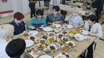Keseruan Ria SW Ajak Member NCT Wish Kulineran Ala Warlok Jakarta!