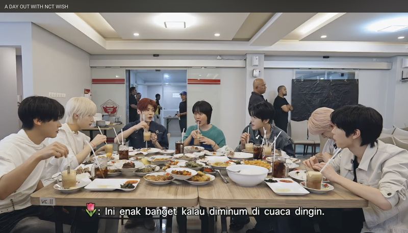 Keseruan Ria SW Ajak Member NCT Wish Kulineran Ala Warlok Jakarta! Keseruan Ria SW Ajak Member NCT Wish Kulineran Ala Warlok Jakarta!
