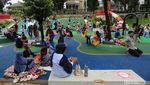 Long Weekend, Warga Habiskan Waktu di Taman Bendera Pusaka