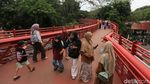 Long Weekend, Warga Habiskan Waktu di Taman Bendera Pusaka
