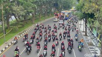 Sebelumnya, ribuan massa aksi sempat berkumpul di sejumlah titik, termasuk kawasan Jalan Ahmad Yani.