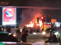 Polisi Buru Pelaku Lain Imbas Rusuh Demo May Day di Bandung