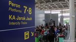May Day, 12 Kereta Api Jarak Jauh Berhenti di Stasiun Jatinegara