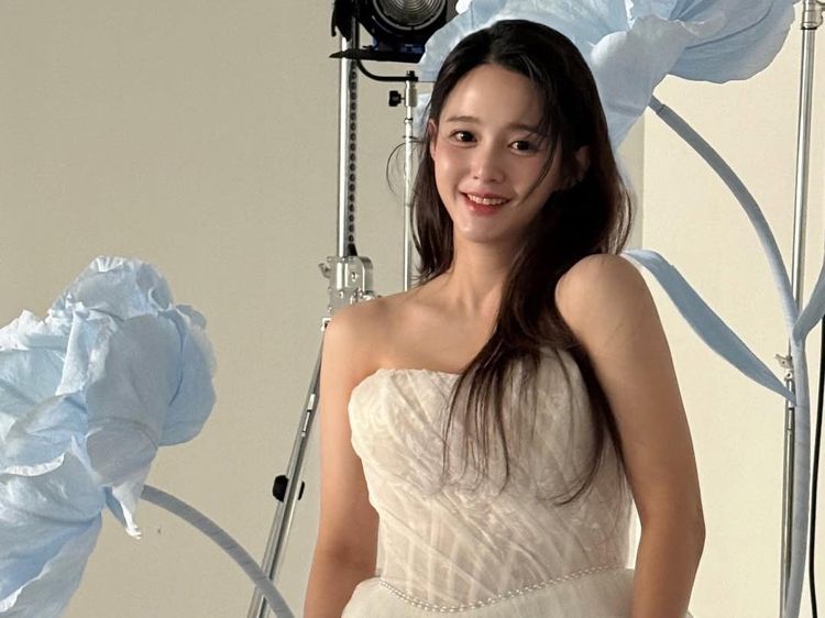 Nam Bo Ra Pemotretan Bergaun Pengantin Jelang Melahirkan