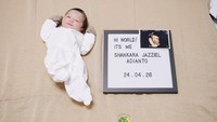 Ochi Rosdiana melahirkan putranya pada 24 April 2026. Anak pertamanya diberinama Shankara Jazziel Adianto. Foto: Instagram @ochi24/@bukamata.stories
