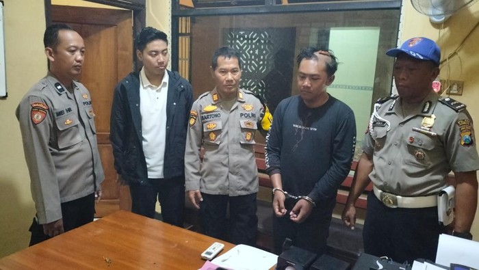 Pelaku penusukan pacar dan adiknya di Jombang