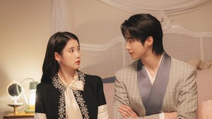 Momen Hui Ju dan Ian bicara berdua di kamar. Kira-kira bahas apa ya? (Foto: dok. MBC)