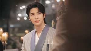 Momen pertemuan Pangeran Agung Ian dengan Seong Hyeon Guk, Seong Tae Ju, dan Han Da Young di meja makan malam. (Foto: dok. MBC)