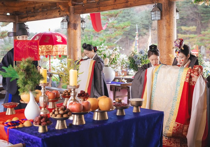 Drama Korea Perfect Crown.