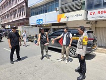 Juru Parkir di Palembang Dikeroyok Rekannya, Dibacok-Disiram Air Keras