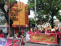 Ribuan Buruh Gelar Long March di Medan, Sindir Seremoni Negara