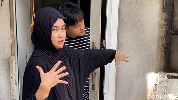 Rumah Anisa Rahma Terbakar