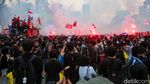 Saat Musik Warnai Aksi May Day di Depan DPR