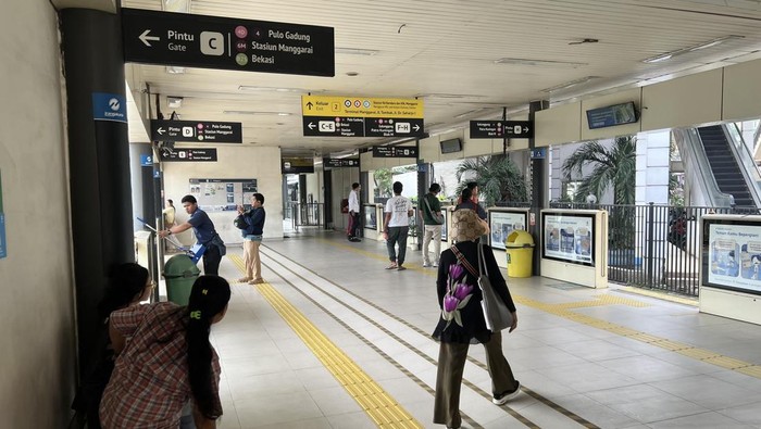 Situasi halte TransJakarta Manggarai yang akan ditutup sementara
