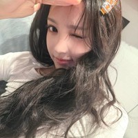10 Potret Terbaru Tian Xiwei yang Cantik Seperti Boneka