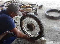 Tanpa Suara, Wae Hidupkan Asa di Bengkel Tambal Ban Indramayu