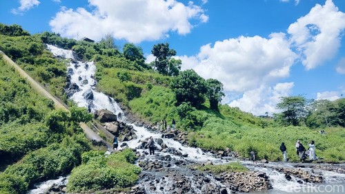 Suasana Air Terjun Lapa Sori Nae Saneo.