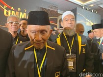 Amien Rais Kembali Singgung Seskab Teddy: Ada Something Very Unusual
