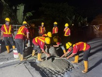Total 10 Mobil Pecah Ban di Tol Jagorawi Gegara Kerusakan Perkerasan Jalan