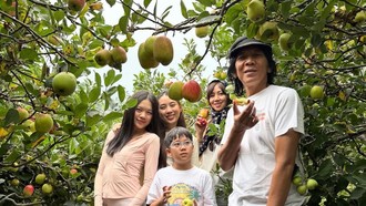Foto Liburannya Bimbim Slank dan Keluarga di Malang