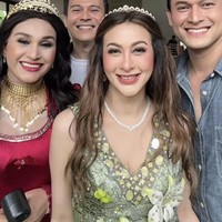 Di usianya yang sudah menginjak 52 tahun, kecantikan Diana tampak begitu awet. Banyak yang bahkan memuji Diana justru semakin bertambah usia semakin cantik. Foto: Instagram/@indrabruggman