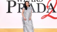 7 Potret Helen J. Shen, Aktris Muda Terseret Pro-kontra The Devil Wears Prada 2