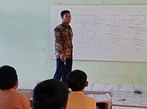 Cerita Guru Belasan Tahun Nyambi Jadi Petani Tembakau di Pelosok Lombok