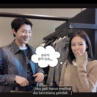 Bestie berusia sepantaran ini kelahiran 1996. Mereka lulus dari SD yang sama dan pernah mengikuti program pertukaran pelajar. Jennie BLACKPINK belajar di Selandia Baru selama sekitar lima tahun, sementara mantan personel X1 itu belajar di Brazil, kurang lebih dua tahun. Foto: Instagram