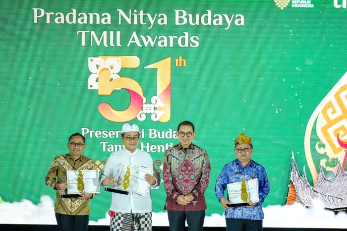 Kemenbud Dorong Revitalisasi Anjungan TMII sebagai Etalase Budaya RI