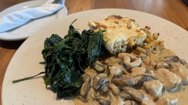 Tampilan menu buffest best seller di Ravioli Restaurant & Bakery, (2/5/2026). Maria Christabel DK