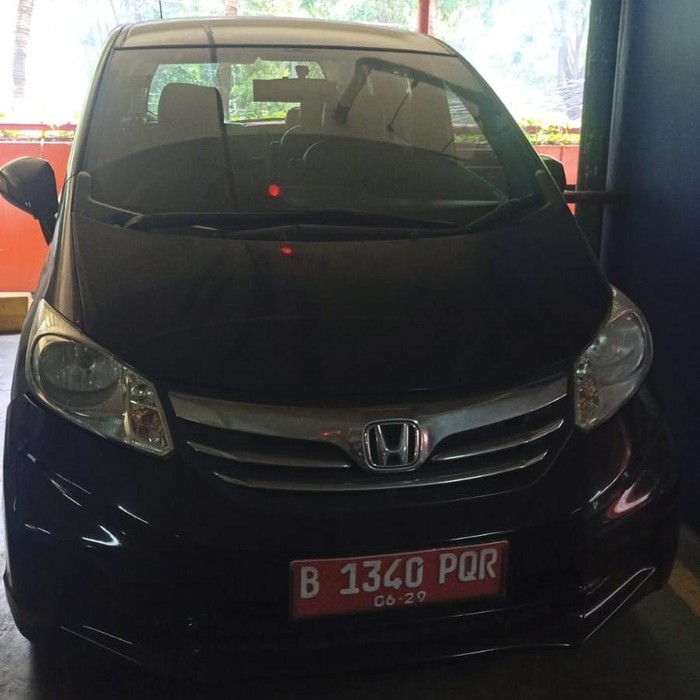 Lelang Honda Freed