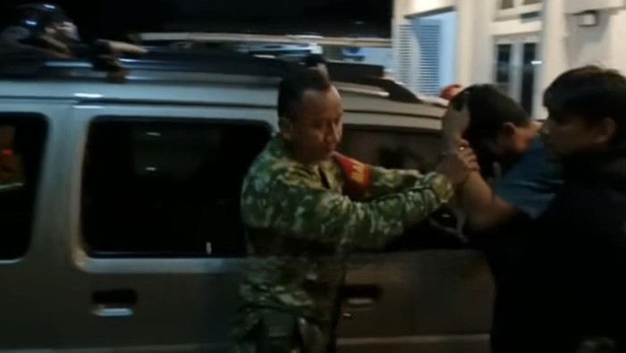 Oknum dosen di Jambi yang digerebek warga sedang bersama mahasiswi di kos.