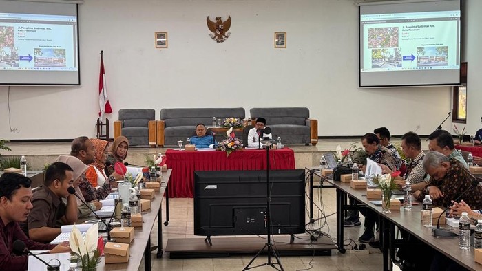 Rapat Pansus BUMD DPRD Jatim