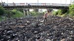 Sungai di Deli Serdang Penuh Sampah dan Limbah