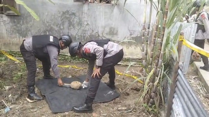 Penemuan Ranjau Darat Diduga Peninggalan Perang Bikin Geger Warga Langkat