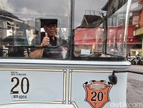 Cerita Ayah di Balik Kemudi Bus Bandros