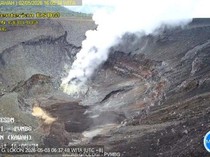 Gunung Lokon Keluarkan Asap Putih, Warga Diimbau Pakai Masker-Kacamata