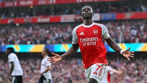LONDON, ENGLAND - MAY 2: Bukayo Saka of Arsenal celebrates after scoring during the Premier League match between Arsenal and Fulham at Emirates Stadium on May 2, 2026 in London, England. (Photo by Vince Mignott/MB Media/Getty Images)