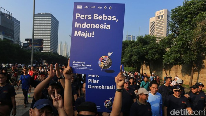 Jalan Sehat Warnai Hari Kebebasan Pers Sedunia di Jakarta